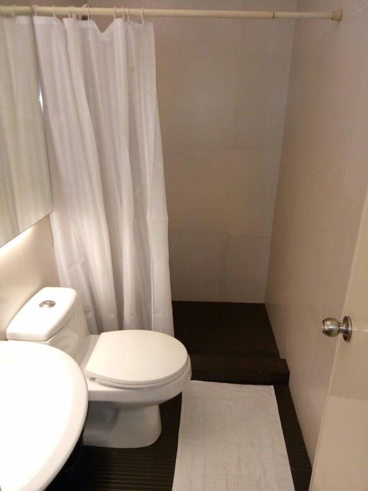 Dragonlink Suites Makati City Bagian luar foto